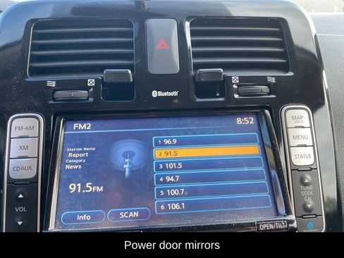 Used 2015 Nissan Leaf SL w/ Premium Package FWD image 18