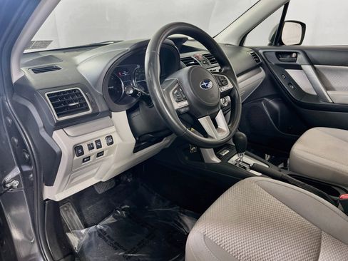 Used 2018 Subaru Forester 2.5i Premium AWD/4WD image 9
