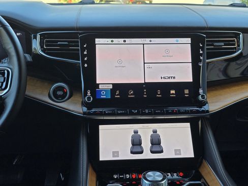 Used 2024 Jeep Grand Wagoneer L Series III image 53