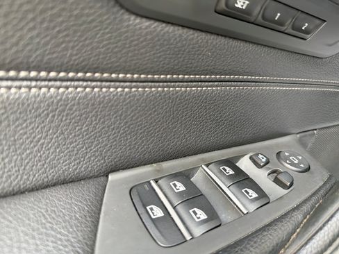 Used 2018 BMW 530i RWD image 15