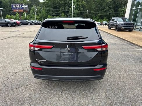 Used 2023 Mitsubishi Outlander ES AWD/4WD image 6