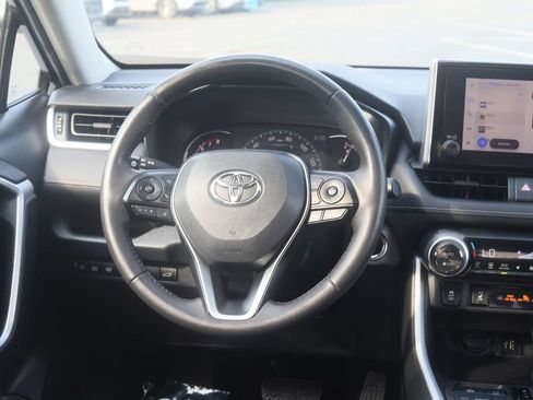 Used 2023 Toyota RAV4 XLE w/ Convenience Package AWD/4WD image 15