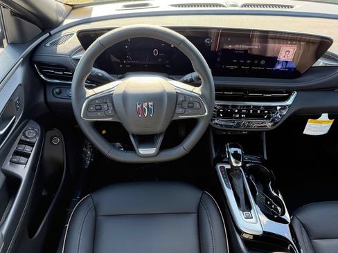 New 2026 Buick Envista Avenir FWD image 15