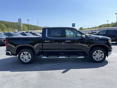 Used 2024 Chevrolet Silverado 1500 LTZ w/ LTZ Premium Package image 11