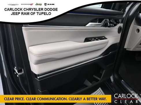 New 2026 Jeep Grand Wagoneer Summit AWD/4WD image 12