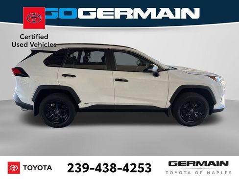 Used 2025 Toyota RAV4 XLE w/ Convenience Package image 9