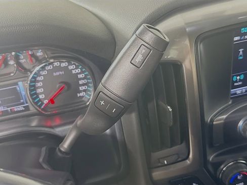 Used 2018 Chevrolet Silverado 1500 LT w/ All Star Edition image 17