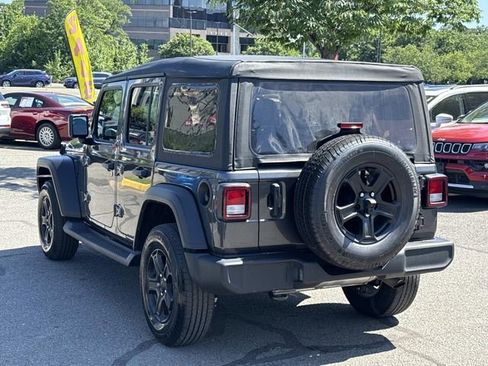 Used 2022 Jeep Wrangler Unlimited Sport AWD/4WD image 5