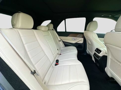 Used 2024 Mercedes-Benz GLE 450e 4MATIC image 29
