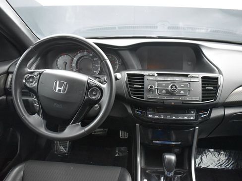 Used 2016 Honda Accord Sport image 15