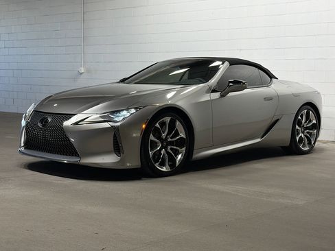 Used 2021 Lexus LC 500 Convertible image 1