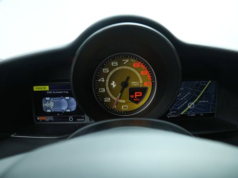 Used 2018 Ferrari 488 GTB image 26