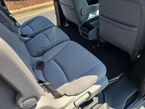 Used 2020 Honda Odyssey EX image 11