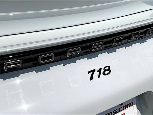 Used 2023 Porsche 718 Cayman RWD image 24