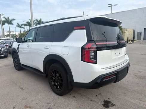 Used 2025 Nissan Armada PRO-4X w/ Pro-4X Premium Package AWD/4WD image 4