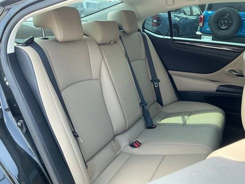 Used 2021 Lexus ES 350 w/ Premium Package FWD image 19