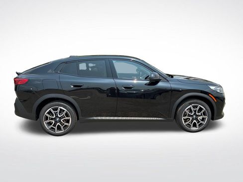 New 2026 BMW X2 xDrive28i w/ Technology Package AWD/4WD image 2