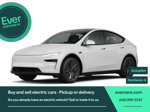 Used 2026 Tesla Model Y Long Range RWD image 1