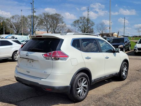 Used 2015 Nissan Rogue SL w/ SL Premium Package image 35