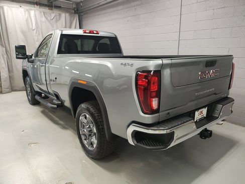 New 2025 GMC Sierra 2500 SLE w/ SLE Convenience Package image 15