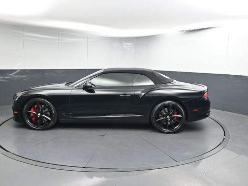 Used 2020 Bentley Continental GT image 2