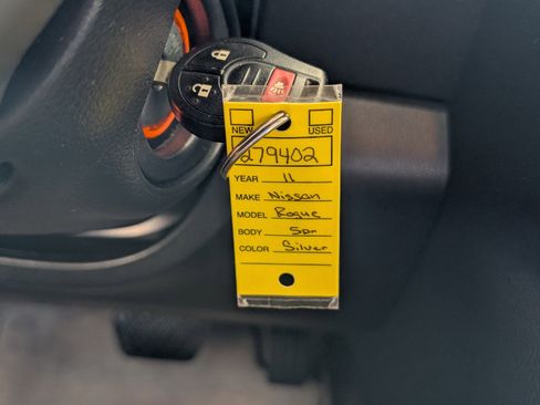 Used 2011 Nissan Rogue S image 21