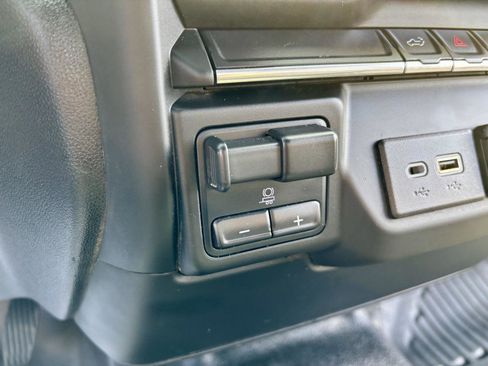 Used 2022 GMC Sierra 2500 Pro w/ Convenience Package AWD/4WD image 28