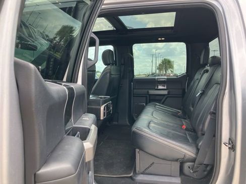 Used 2022 Ford F250 Platinum w/ FX4 Off-Road Package AWD/4WD image 17
