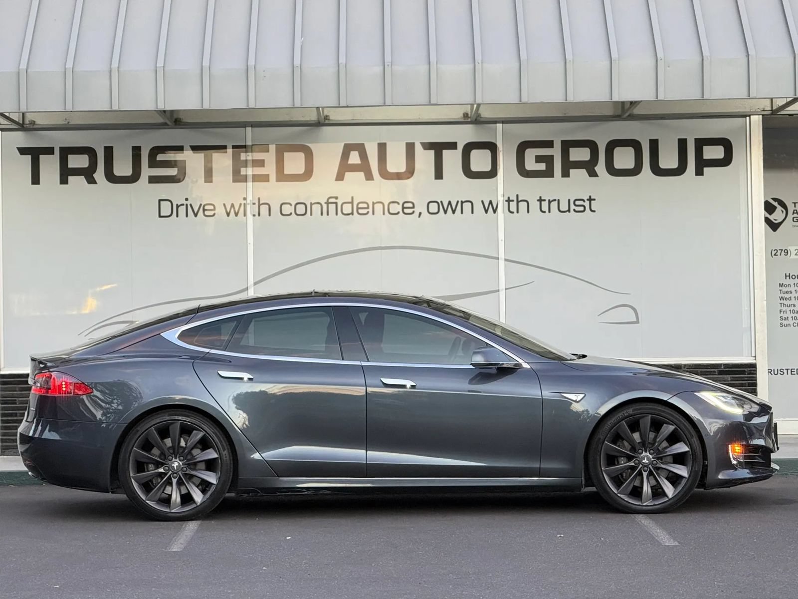 Used 2016 Tesla Model S 90D AWD/4WD image 5