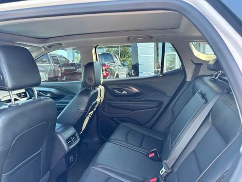 Used 2018 GMC Terrain SLT w/ Preferred Package AWD/4WD image 8