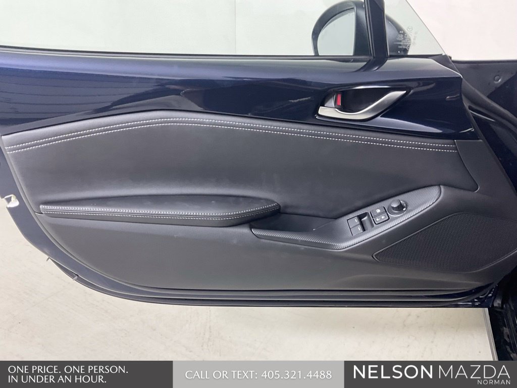 New 2026 MAZDA MX-5 Miata Club w/ Interior Package RWD image 15