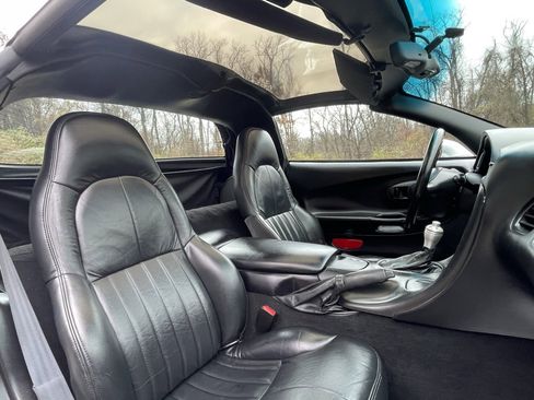 Used 1999 Chevrolet Corvette Coupe image 12