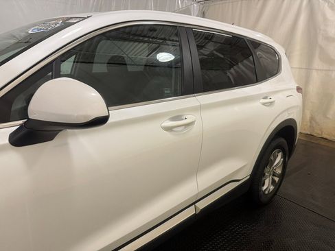 Used 2019 Hyundai Santa Fe SE image 7