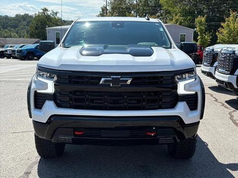 Certified 2023 Chevrolet Silverado 1500 LT Trail Boss w/ LPO, Dark Essentials Package image 3