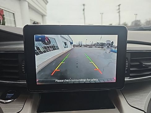 Used 2023 Ford Explorer XLT w/ Equipment Group 202A image 19