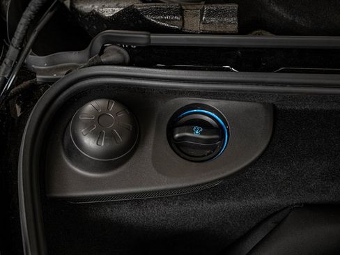 Certified 2025 Porsche 718 Boxster Spyder RS image 36