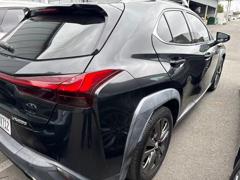 Used 2019 Lexus UX 200 F Sport w/ F Sport Premium Package FWD image 6