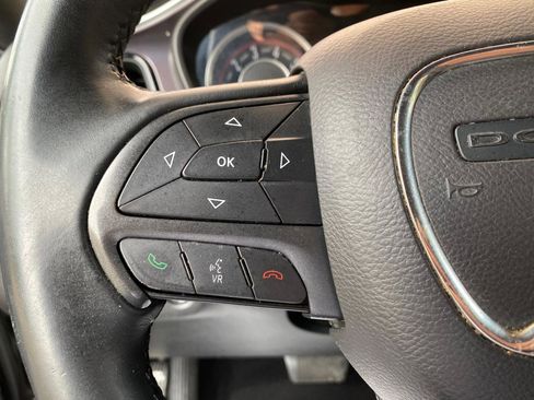 Used 2016 Dodge Challenger SXT image 51