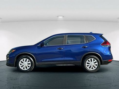 Used 2019 Nissan Rogue S FWD image 3