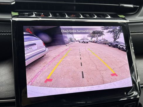 New 2025 Jeep Grand Cherokee Limited w/ Trailer Tow Package image 15