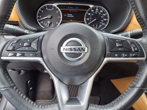 Used 2023 Nissan Sentra SV w/ SV Premium Package FWD image 8