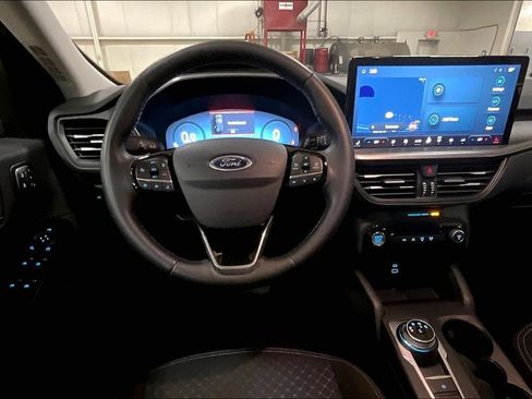 Certified 2023 Ford Escape Active w/ Tech Pack #2 image 5