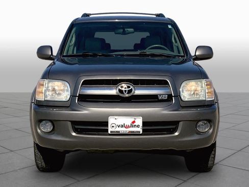 Used 2006 Toyota Sequoia Limited RWD image 3