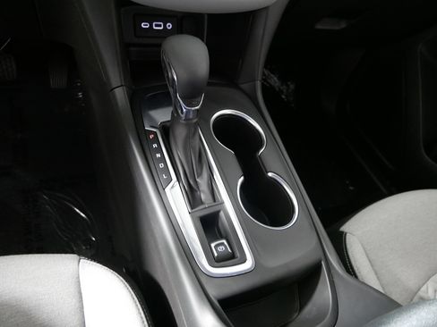 Used 2024 Chevrolet Equinox LS w/ LS Convenience Package FWD image 24