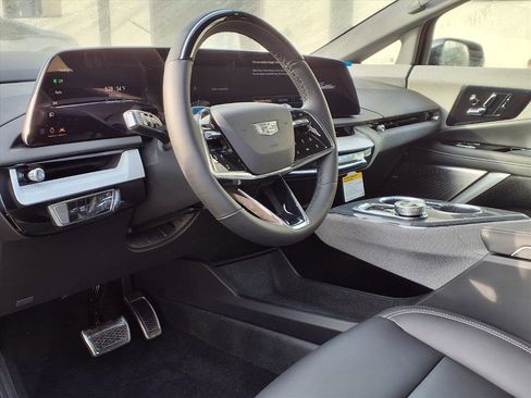 New 2026 Cadillac Optiq Sport 1 image 15