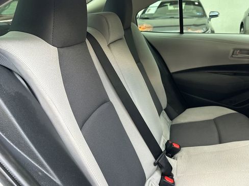 Used 2025 Toyota Corolla LE image 11
