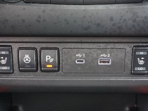 Used 2026 Nissan Frontier PRO-4X AWD/4WD image 28
