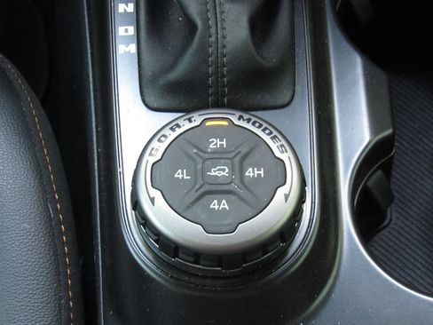 Used 2024 Ford Bronco Badlands AWD/4WD image 29