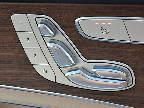 Certified 2022 Mercedes-Benz GLC 300 4MATIC image 25