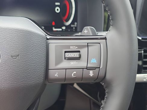 New 2026 Nissan Pathfinder Platinum AWD/4WD image 25